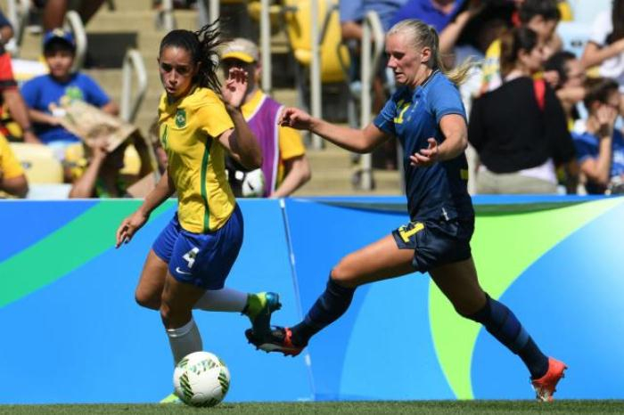 Nos pênaltis, Brasil perde para a Suécia e vai disputar o bronze no futebol feminino