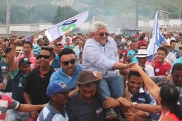 Monte Santo – Aos 65 anos de idade, Jorge Andrade (PSD) deseja continuar na Prefeitura e usa internet para interagir com os sertanejos