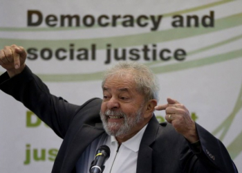 Lula participou ativamente e se beneficiou das fraudes na Petrobras, diz MPF