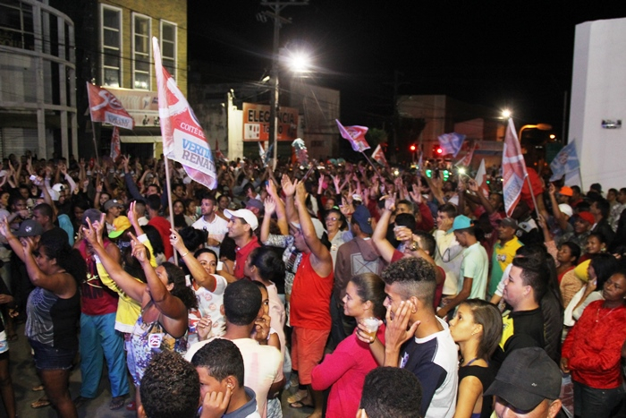Coité – Coligação a Voz do Povo/Vertinho e Renato realiza grande manifestação no centro da cidade
