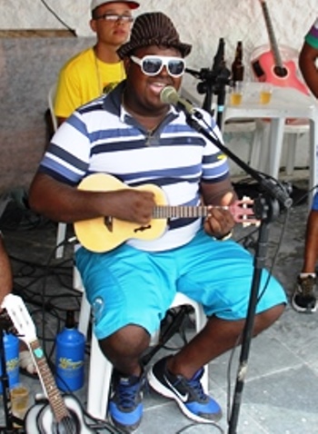 Neco do Cavaco - cadeira cativa das manhãs de sol do Clube Castro Alves em Coité | Foto: Raimundo Mascarenhas