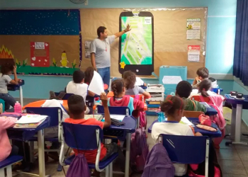 Professor usa Pokémon Go para ensinar geografia no interior de São Paulo