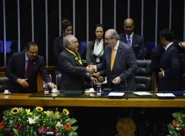 Eduardo Cunha se sente abandonado e ameaça Michel Temer, relata colunista