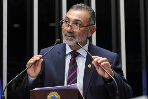 Defensor de Dilma pode mudar de lado e votar a favor do impeachment