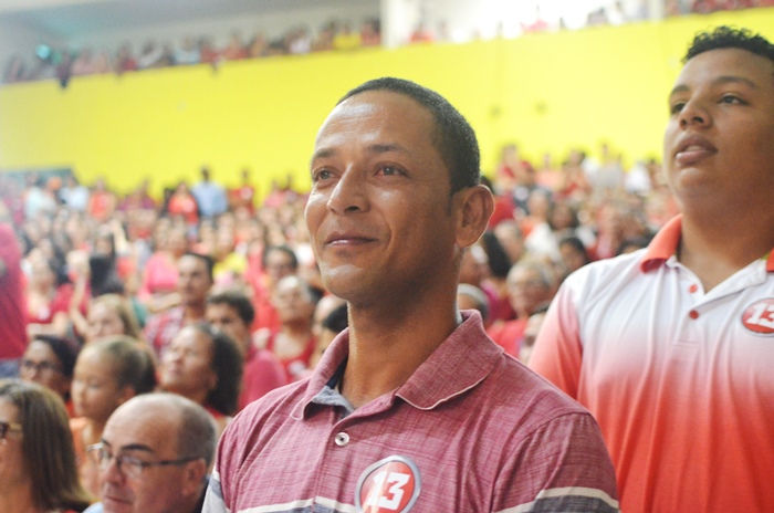 Valente – Vereador fica sem palanque depois que seu partido PMDB resolveu apoiar o PSDB