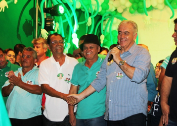 Riachão – Com a presença de Otto, Leão e quatro deputados, chapa Zé Filho e Catarino incia campanha oficialmente
