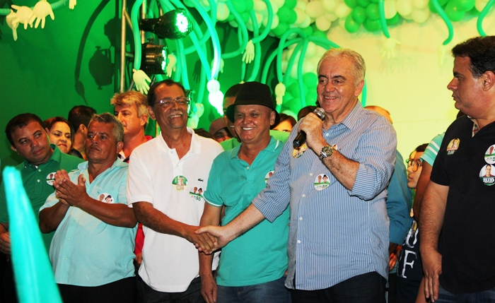 Riachão – Com a presença de Otto, Leão e quatro deputados, chapa Zé Filho e Catarino incia campanha oficialmente