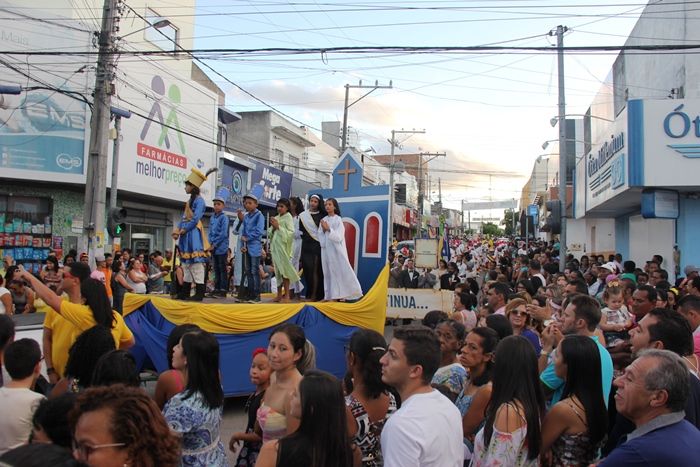 População coiteense vai às ruas para acompanhar desfile cívico pelo Dia da Independencia do Brasil
