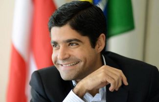 Estudo aponta força de Neto à reeleição em Salvador 
