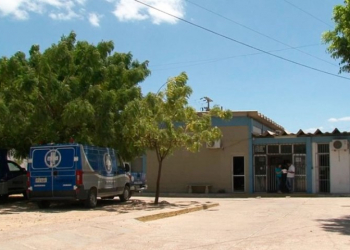 Bebê morre e mãe afirma que ele foi machucado durante briga com marido