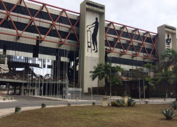 Governo anuncia que Centro de Convenções da Bahia será demolido