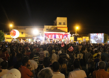 Cansanção: último comício de Paulinho reuniu grande multidão no centro da cidade
