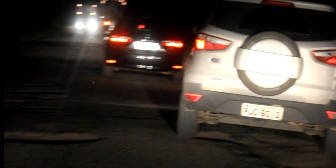 Governador Rui Costa ‘sente na pele’ situação critica da BA 120; veja o vídeo