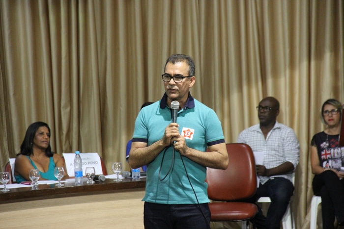 Assis disse que nuca faltou a um debate e lamentou a ausência do seu adversário | foto: Raimundo Mascarenhas