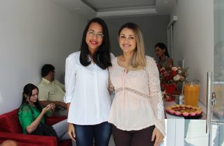 Alina e Carol prontas para atender a população de Coité e região