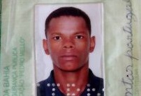 Homem mata criança de 2 anos e é degolado por populares