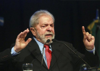Lula se compara a JK e diz que acusação de procurador é ‘truque de ilusionismo’