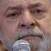 Lula chora em ato do PT e diz que se entrega a pé se provarem corrupção