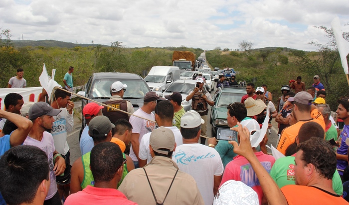 manifestacao-na-ba-409-4