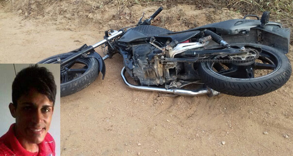 Motociclista morre depois de colidir veículo com uma vaca