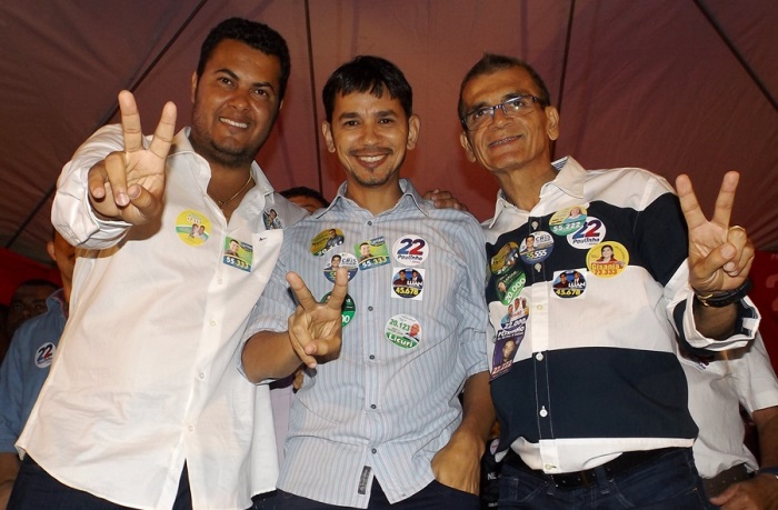 Cansanção: último comício de Paulinho reuniu grande multidão no centro da cidade