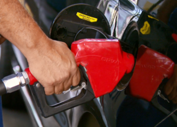 Petrobras estuda reduzir preço da gasolina: ‘Se quisermos mudar amanhã, mudamos’