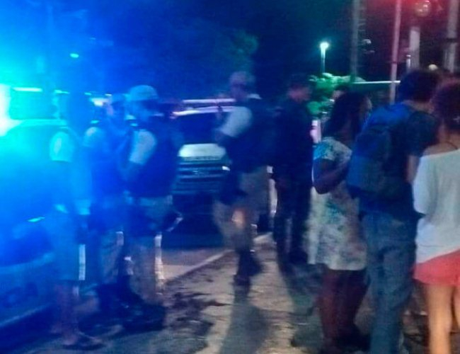 Estudantes da Uneb denunciam ação violenta de PMs em protesto
