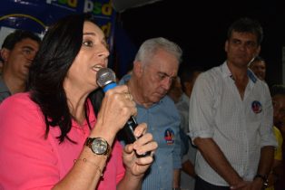 Quitéria disse que em oito anos fez muito na Ass. Social e poderá fazer muito mais como prefeita.