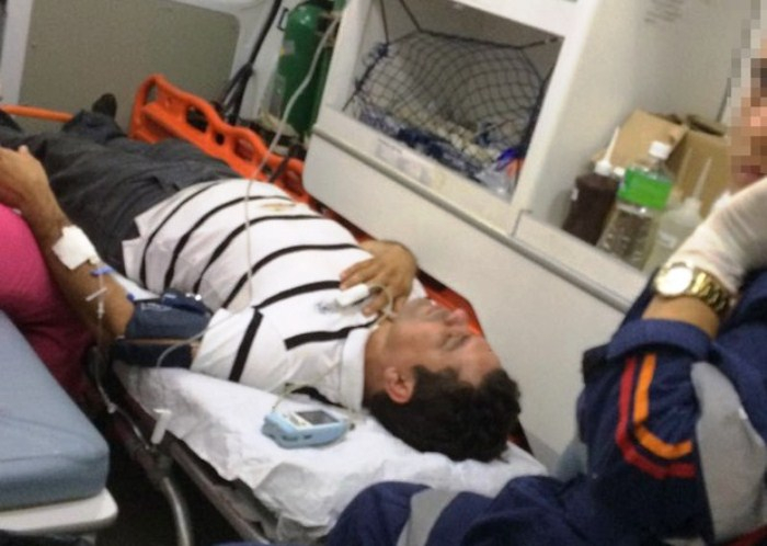 Prefeito de Presidente Tancredo Neves sofre atentado ao sair de comício