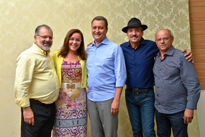 silvania e comitiva com rui costa