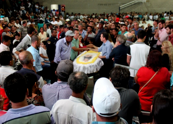 Coité – População se despede de Hamilton Rios