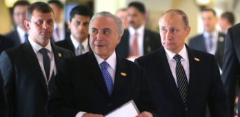 Temer (à esq) e o presidente da Rússia, Vladimir Putin (à dir.), participaram do encontro anual dos Brics em Goa 