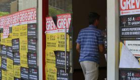 Bancários fazem assembleia e decidem manter greve que chega ao 29º dia