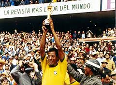 Morre no Rio de Janeiro Carlos Alberto Torres, capitão da seleção na conquista do Tri