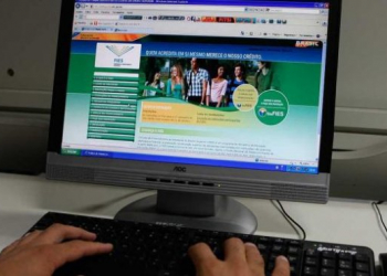 Hoje é o último dia para renovar o contrato do Fies