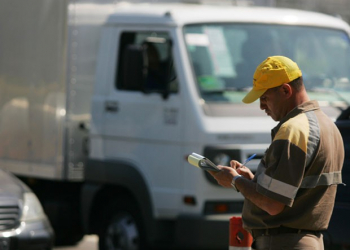 App no celular poderá dar desconto de até 40% em multas de trânsito