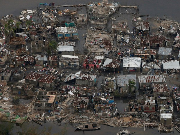 Furacão ameaça três Estados nos EUA; Haiti registra mais de 840 mortos