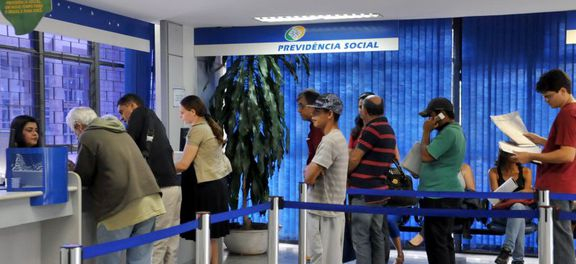 STF deve retomar hoje julgamento sobre desaposentação