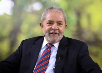 Sob a ameaça da Lava Jato, Lula completa 71 anos