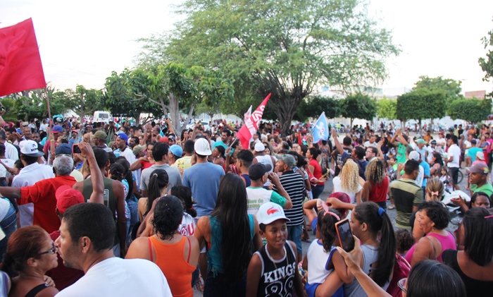 manifestacao-no-forum-2