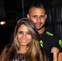 Casal bateu na moto dos adolescentes que seguia na frente e teria parado repentinamente