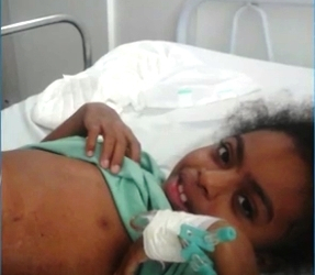 Família diz que médicos retiraram rim errado de menina de 7 anos