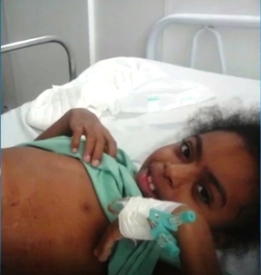 Família diz que médicos retiraram rim errado de menina de 7 anos