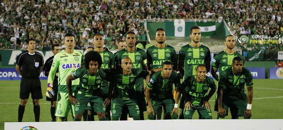 Avião com o time da Chapecoense cai na Colômbia