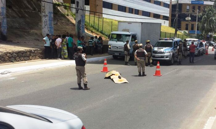 Padre morre ao cair de viaduto em Salvador