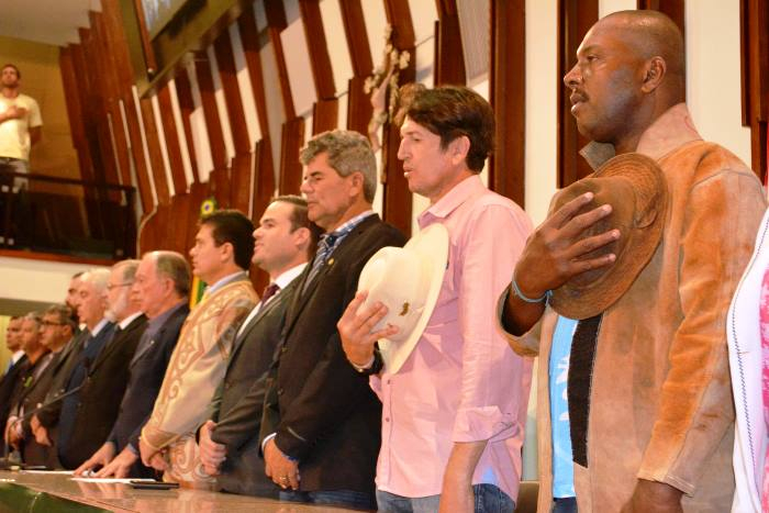 Gika Lopes participa da Sessão Especial em defesa da vaquejada promovida pela ALBA