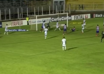 Bahia se livra da derrota contra o Luverdense com gol aos 49 min do segundo tempo