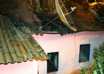 Homem é suspeito de matar esposa e atear fogo na casa da mãe