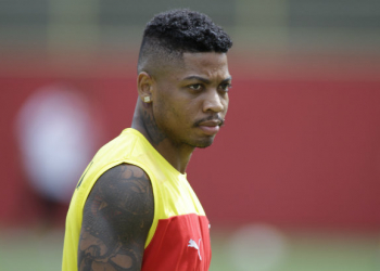 Comparado a CR7, Messi e Neymar, Marinho vai pra cima do Santos hoje