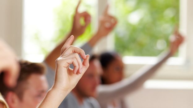 Proliferação de faculdades levou à formação de profissionais deficientes, diz professores